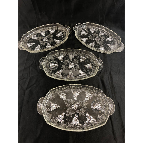 Anchor Hocking 8 piece Vintage Snack Set with Box. Grape Cluster Design