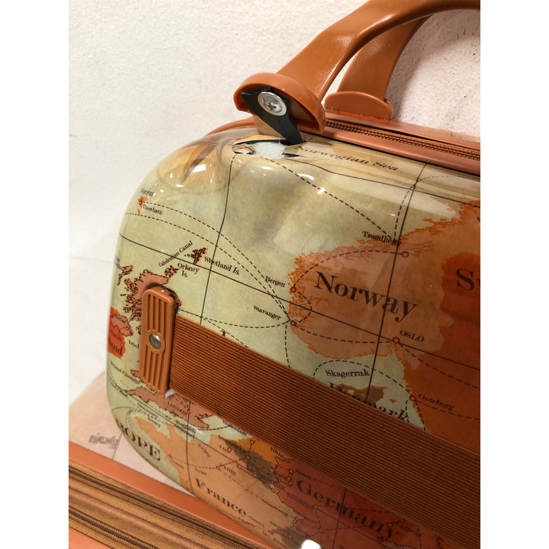 World Traveler Europe 4-Piece Spinner Luggage Set