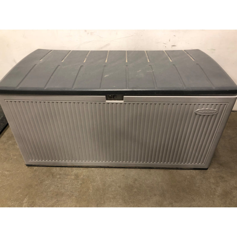 Suncast SNCBMDB160 160 gal Extra Large Deck Box
