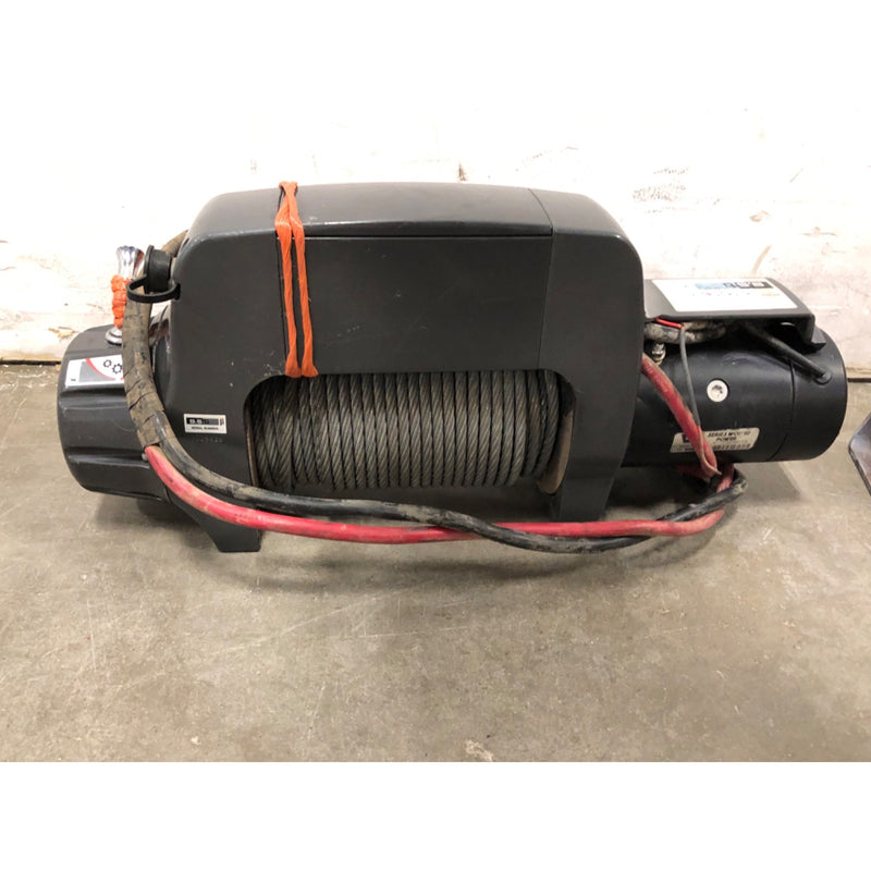 Warn 9.5ti Winch with Remote, Hook and Roller