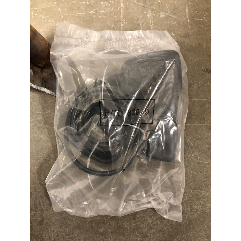 Warn 9.5ti Winch with Remote, Hook and Roller