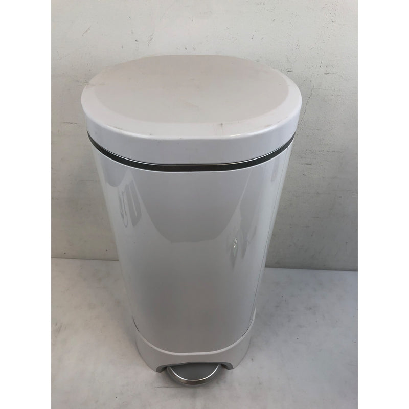 Munchkin STEP Diaper Pail, Powered by Arm & Hammer, White