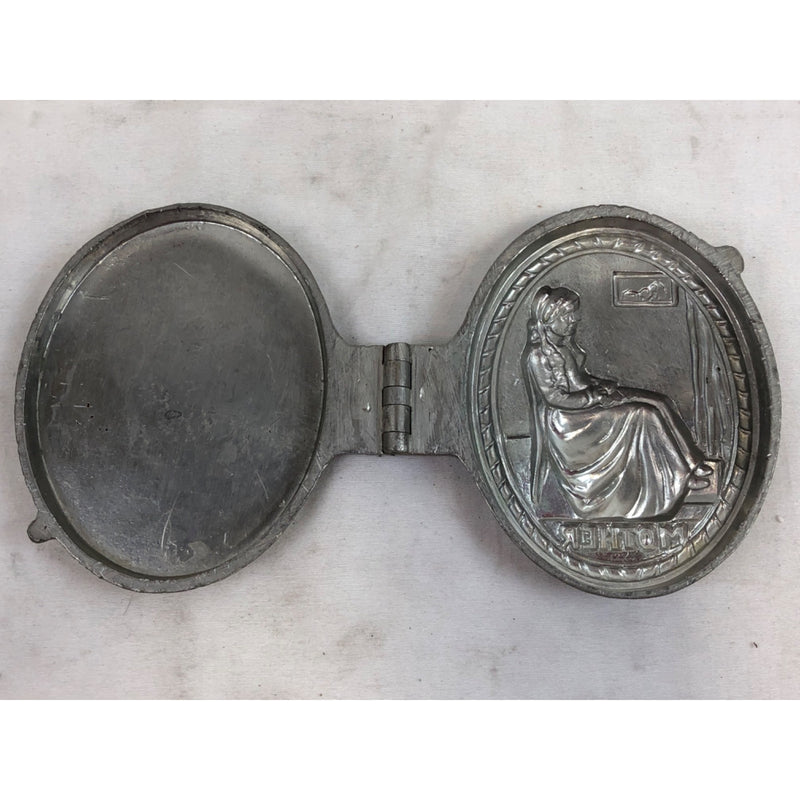 Whistler's Mother 1187 Vintage Pewter Ice Cream Mold, E and Co NY Eppelsheimer